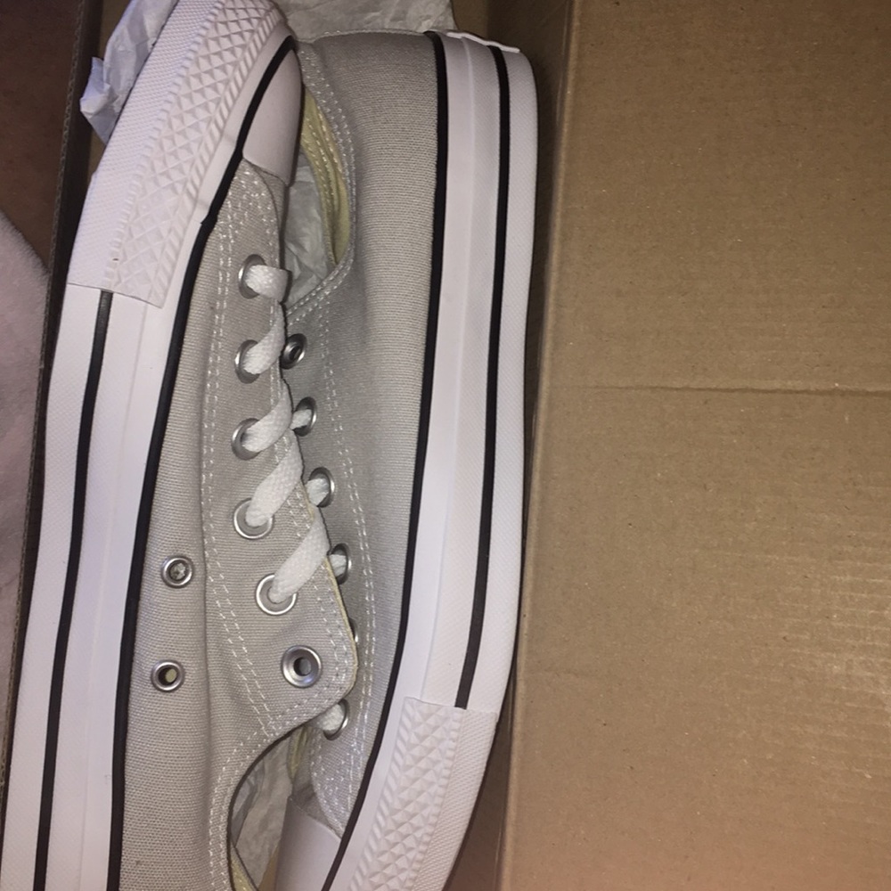 Grey converse NEW